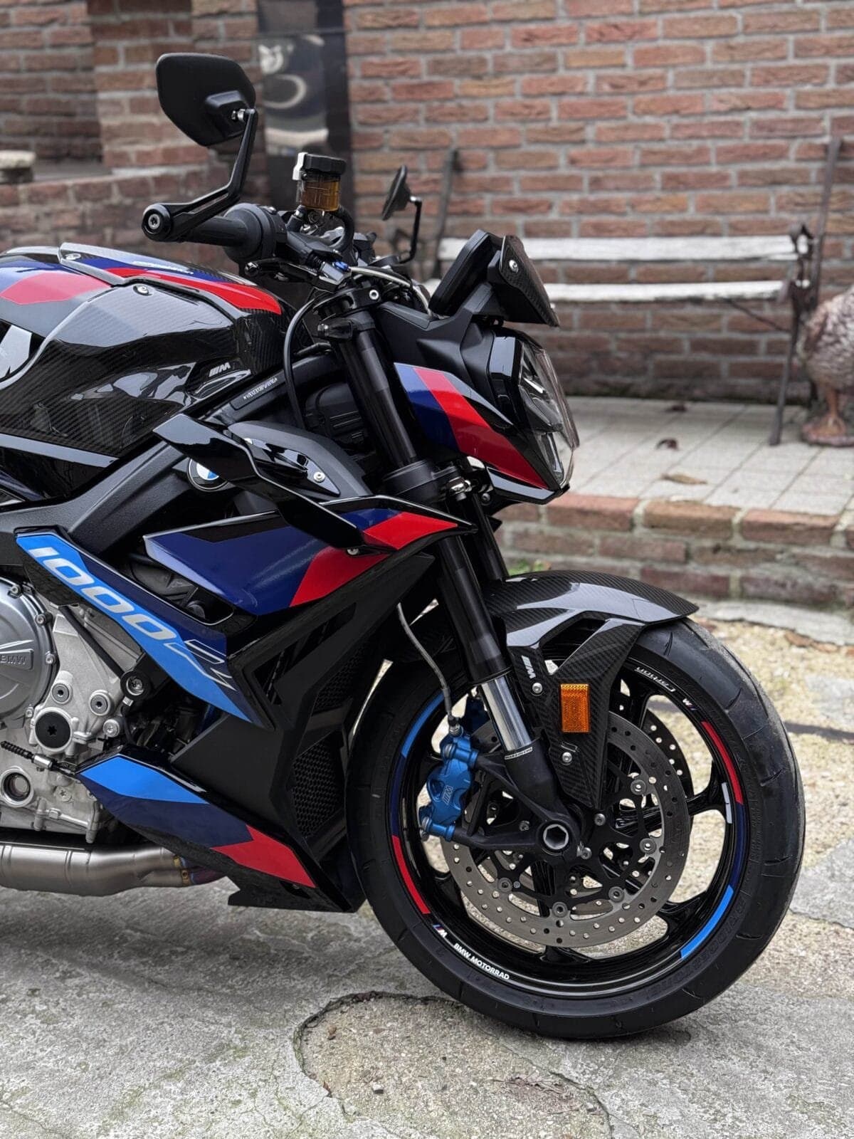 Motorradpflege und Keramikversiegelung GF Lukas